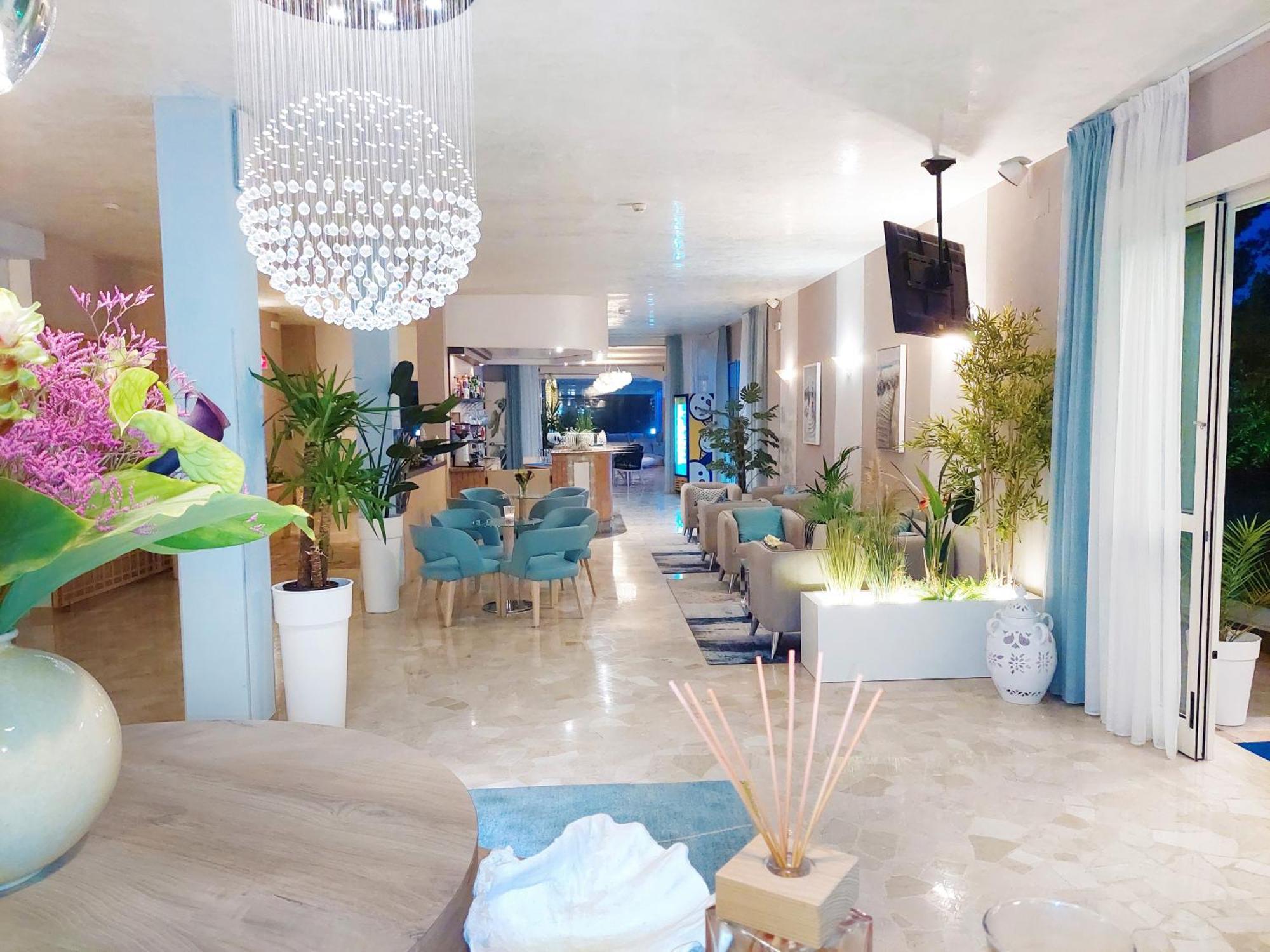 Hotel Hiki 3*